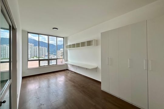 Quarto 3 de apartamento à venda com 3 quartos, 178m² em Leblon, Rio de Janeiro