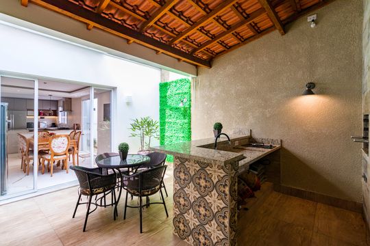 Casa à venda com 3 quartos, 160m² em Jardim Vazani, São Paulo