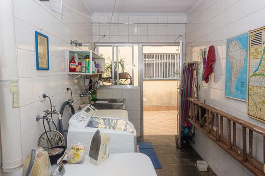 Área de Serviço de casa para alugar com 6 quartos, 690m² em Interlagos, São Paulo