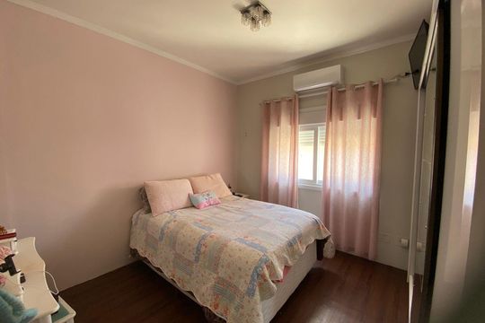 Quarto 1 de casa à venda com 3 quartos, 350m² em Santa Teresa, São Leopoldo