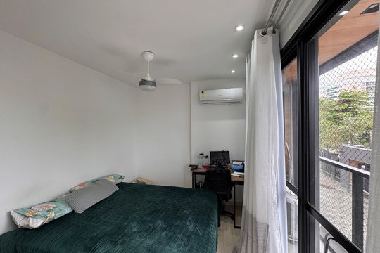 Suíte de apartamento à venda com 2 quartos, 74m² em Recreio dos Bandeirantes, Rio de Janeiro