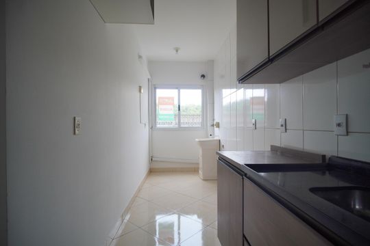 Cozinha de apartamento à venda com 2 quartos, 57m² em Morro do Espelho, São Leopoldo