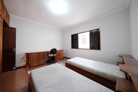 Quarto 2 de casa para alugar com 2 quartos, 165m² em Parque Boturussu, São Paulo