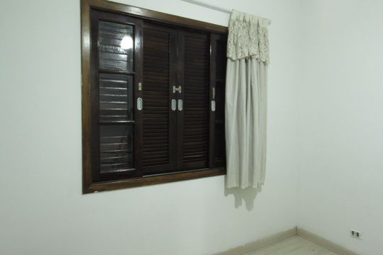 Quarto 2 de casa à venda com 3 quartos, 250m² em Santo Antônio, Osasco