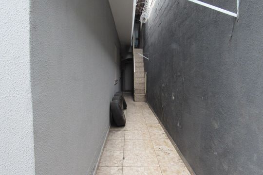 Área Externa de casa à venda com 3 quartos, 250m² em Santo Antônio, Osasco