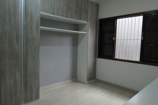 Quarto 3 de casa à venda com 3 quartos, 250m² em Santo Antônio, Osasco