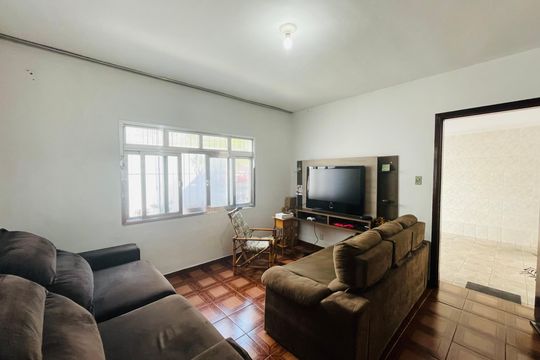 Sala de casa à venda com 1 quarto, 75m² em Jardim Santa Mena, Guarulhos