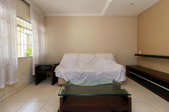 Sala de casa à venda com 4 quartos, 191m² em Jardim São Luís, São Paulo