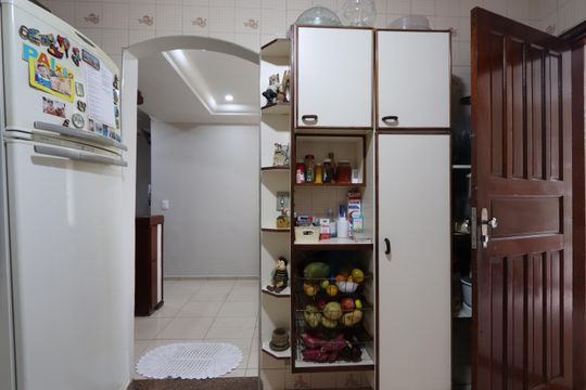 Cozinha de casa para alugar com 4 quartos, 250m² em Vila Bancaria, São Paulo