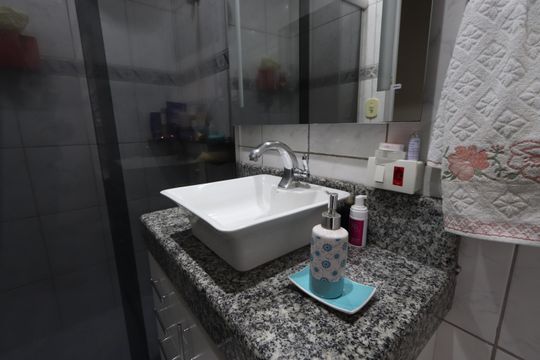 Banheiro Social de casa para alugar com 4 quartos, 250m² em Vila Bancaria, São Paulo