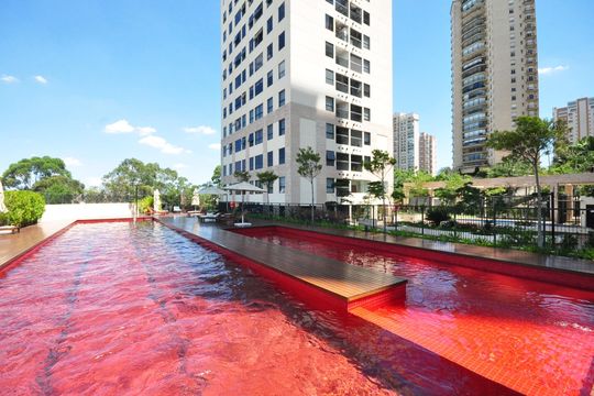 Piscina de apartamento à venda com 1 quarto, 70m² em Panamby, São Paulo