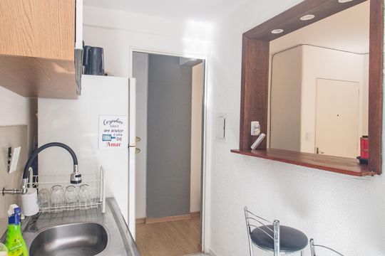 Cozinha de apartamento para alugar com 1 quarto, 42m² em Santa Tereza, Porto Alegre