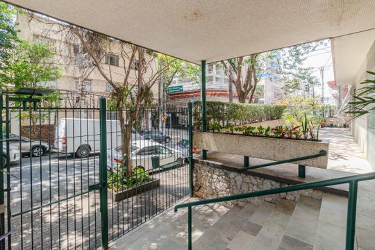 Área comum de apartamento à venda com 3 quartos, 150m² em Pinheiros, São Paulo