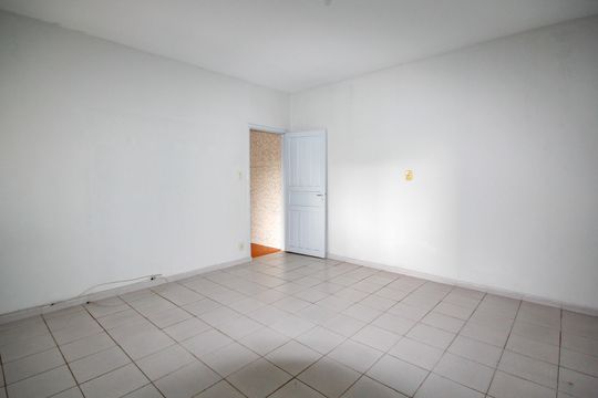Sala de casa para alugar com 2 quartos, 65m² em Vila Clarice, São Paulo