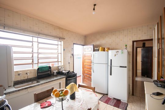 Cozinha de casa à venda com 5 quartos, 150m² em Vila Nova Carolina, São Paulo