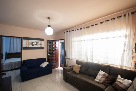 Casa à venda com 5 quartos, 150m² em Vila Nova Carolina, São Paulo