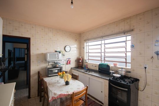 Cozinha de casa à venda com 5 quartos, 150m² em Vila Nova Carolina, São Paulo