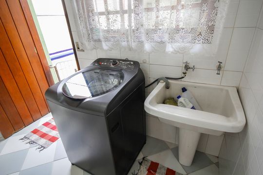 Área de Serviço de casa para alugar com 4 quartos, 400m² em City América, São Paulo