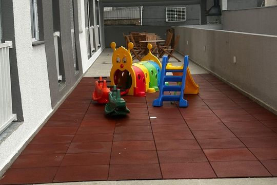 Área Comum - Playground de kitnet/studio para alugar com 1 quarto, 15m² em Vila Santa Clara, São Paulo