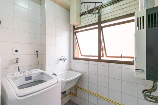 Área de Serviço de apartamento para alugar com 2 quartos, 56m² em Vila Guarani, São Paulo