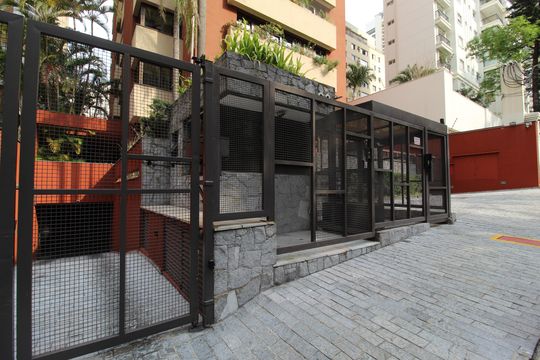 Fachada e Portaria de apartamento à venda com 3 quartos, 120m² em Vila Uberabinha, São Paulo