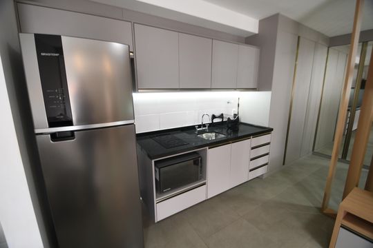 Cozinha de kitnet/studio à venda com 1 quarto, 46m² em Centro, Campinas