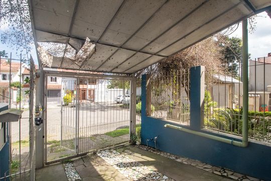 Garagem de casa à venda com 2 quartos, 87m² em Hípica, Porto Alegre