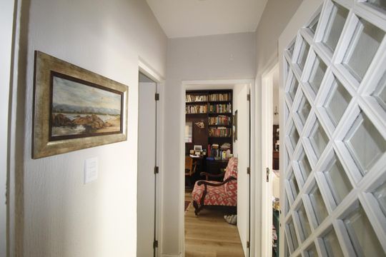 Corredor de apartamento à venda com 3 quartos, 136m² em Auxiliadora, Porto Alegre
