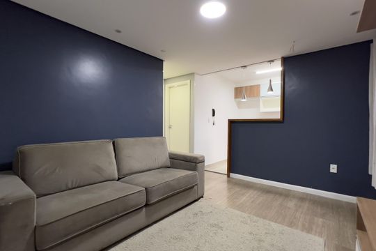 Sala de apartamento para alugar com 2 quartos, 43m² em Água Chata, Guarulhos