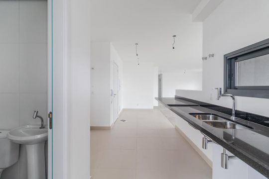 Cozinha de apartamento à venda com 3 quartos, 191m² em Sumarezinho, São Paulo