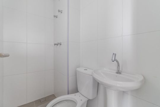 Banheiro de Serviço de apartamento à venda com 3 quartos, 195m² em Sumarezinho, São Paulo