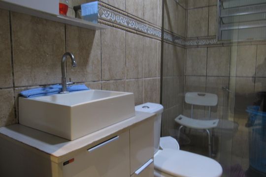 Banheiro Social de casa à venda com 2 quartos, 150m² em Jardim das Flores, Osasco