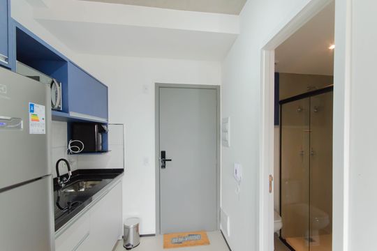 Cozinha de kitnet/studio para alugar com 1 quarto, 20m² em Paraíso, São Paulo