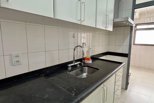 Cozinha de apartamento à venda com 4 quartos, 178m² em Parque Imperial, São Paulo