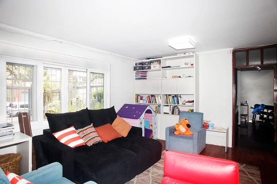 Sala 1 de casa à venda com 3 quartos, 260m² em Petrópolis, Porto Alegre