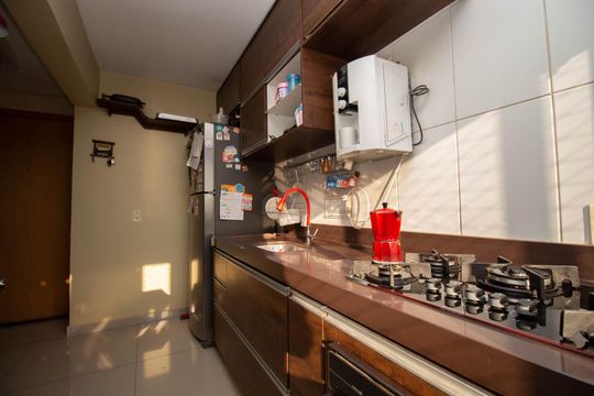 Cozinha de apartamento para alugar com 2 quartos, 104m² em Taguatinga, Brasília