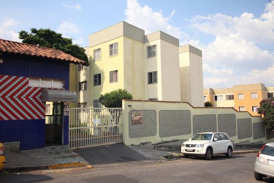 Fachada de apartamento à venda com 3 quartos, 62m² em Santa Helena, Belo Horizonte