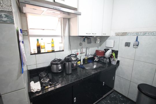 Cozinha  de apartamento à venda com 3 quartos, 62m² em Santa Helena, Belo Horizonte
