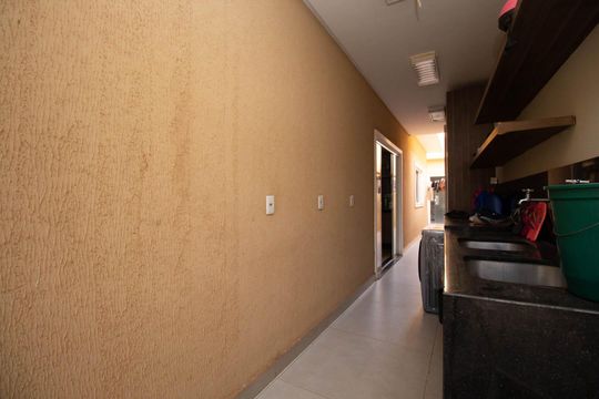 Área de Serviço de casa de condomínio para alugar com 5 quartos, 780m² em Samambaia Sul (Samambaia), Brasília