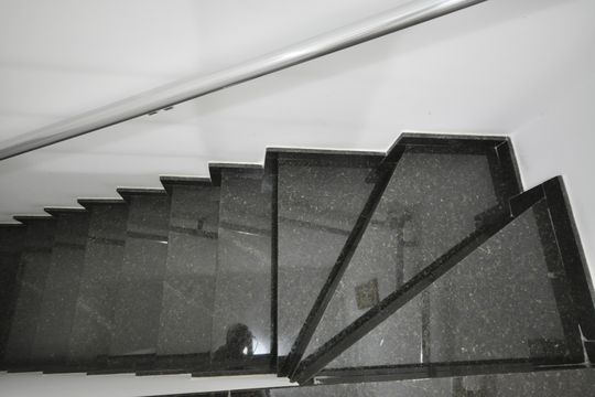 Escada de casa à venda com 3 quartos, 94m² em Vila Nova Carolina, São Paulo