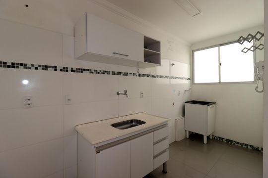 Cozinha de apartamento à venda com 2 quartos, 50m² em Vila Homero Thon, Santo André