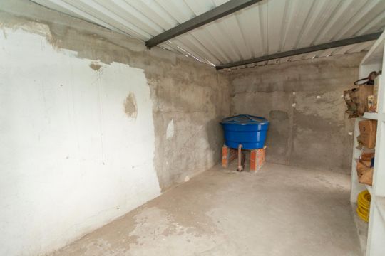 Piso Superior - Quarto de Serviços de casa à venda com 7 quartos, 400m² em Vila do Castelo, São Paulo