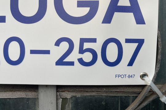 Placa de casa para alugar com 3 quartos, 104m² em Parque Savoi City, São Paulo