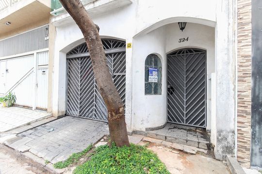 Placa de casa para alugar com 3 quartos, 104m² em Parque Savoi City, São Paulo