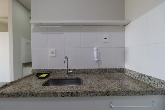 Cozinha de kitnet/studio para alugar com 1 quarto, 22m² em Iguatemi, Ribeirão Preto