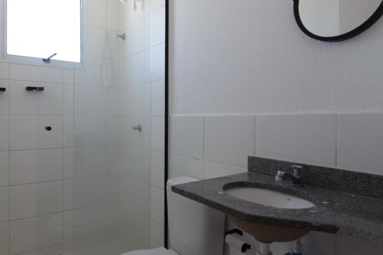 Banheiro da Suite de apartamento à venda com 2 quartos, 55m² em Jardim Guanabara, Belo Horizonte