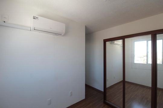 Suite de apartamento à venda com 2 quartos, 55m² em Jardim Guanabara, Belo Horizonte