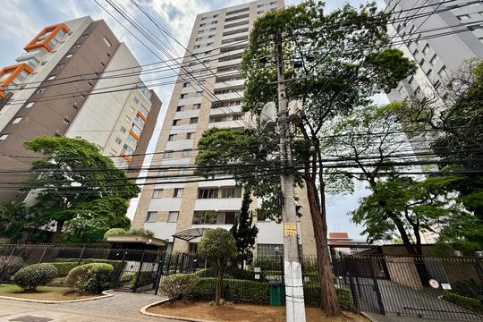 Fachada de apartamento à venda com 3 quartos, 106m² em Itaim Bibi, São Paulo