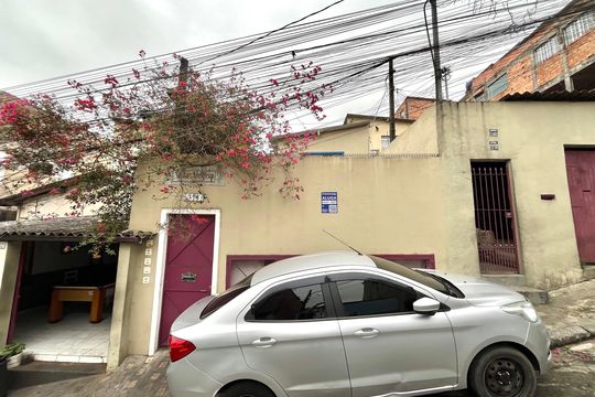 Fachada de casa para alugar com 1 quarto, 45m² em Americanópolis, São Paulo