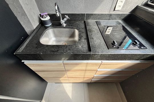 Cozinha de kitnet/studio para alugar com 1 quarto, 28m² em Vila Olímpia, São Paulo